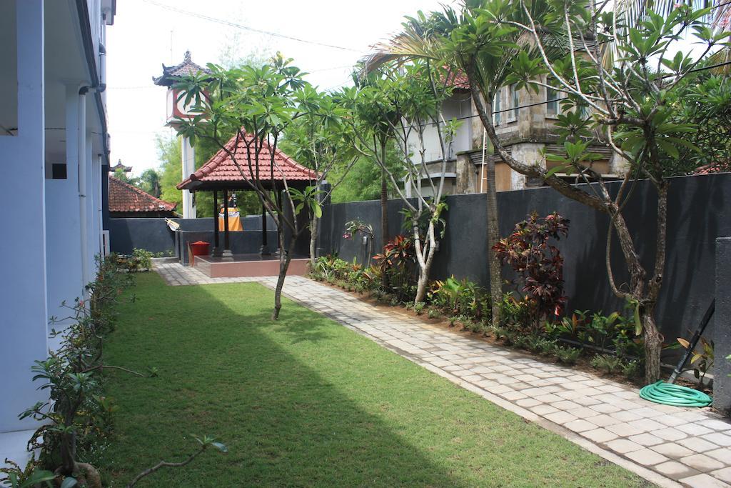 U House Seminyak Hotel Kerobokan Екстериор снимка