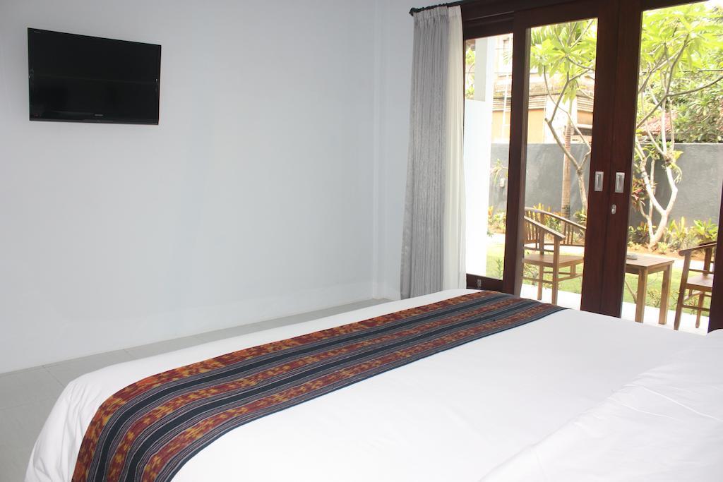 U House Seminyak Hotel Kerobokan Стая снимка