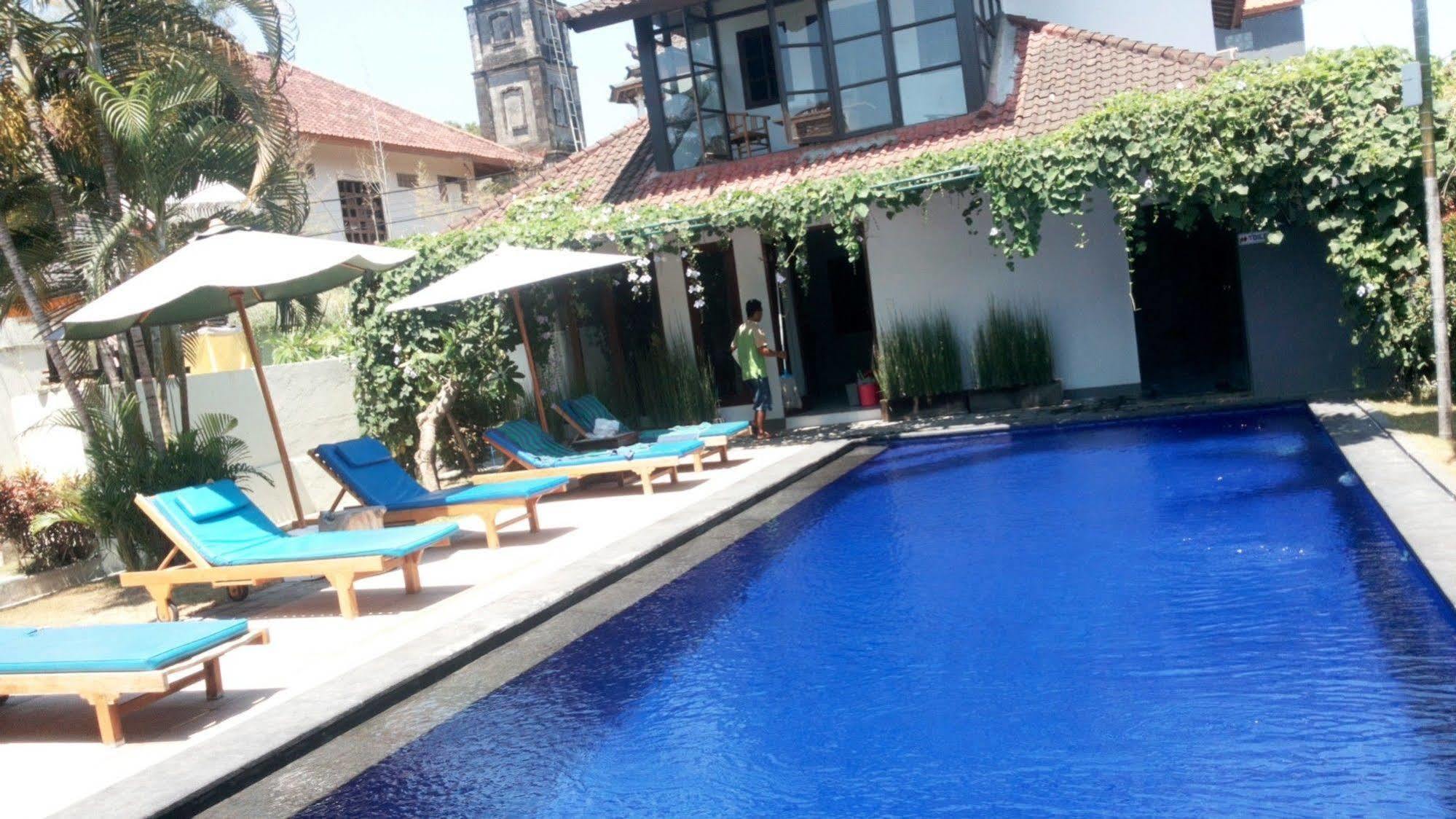 U House Seminyak Hotel Kerobokan Екстериор снимка