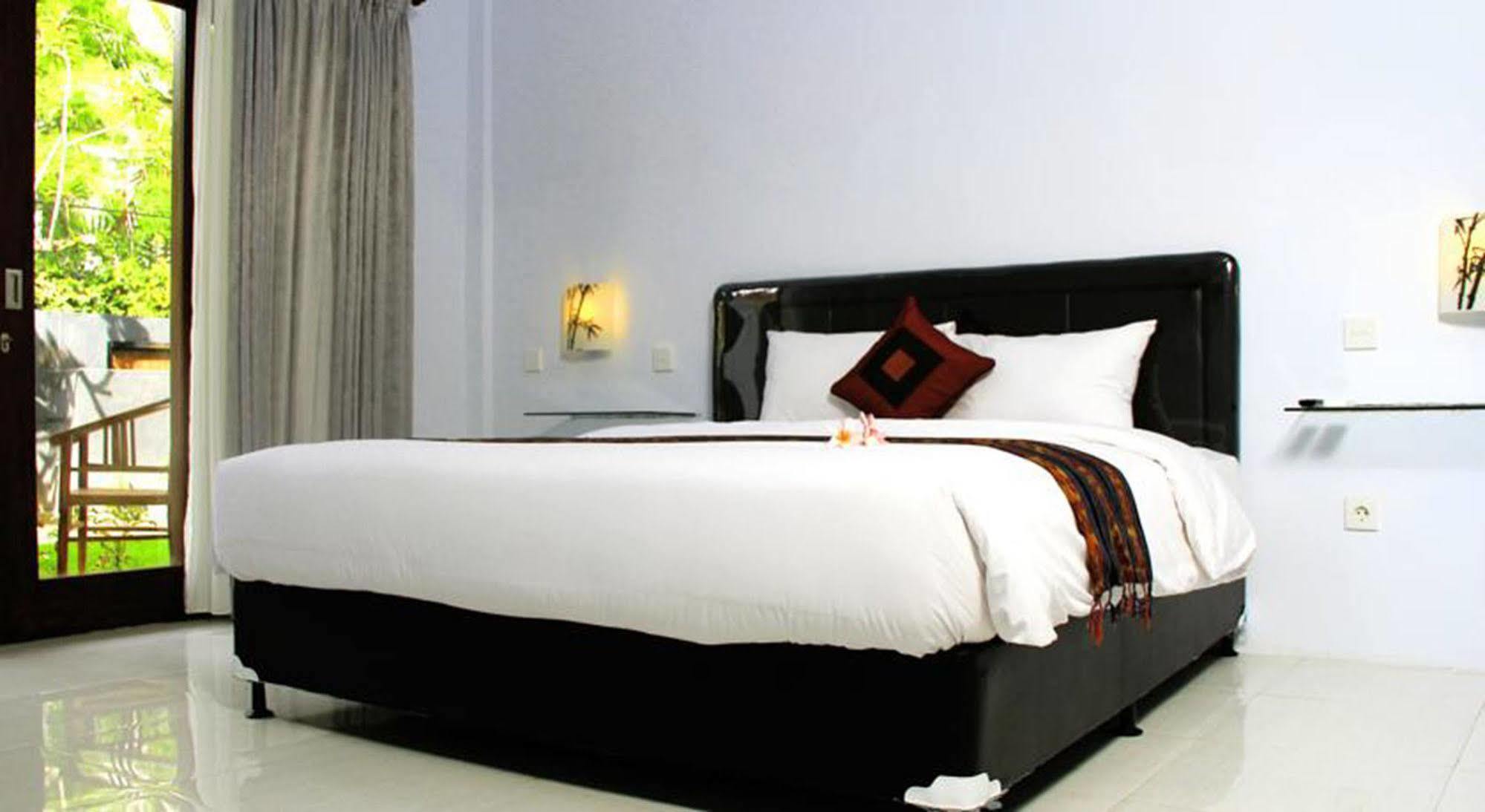 U House Seminyak Hotel Kerobokan Екстериор снимка