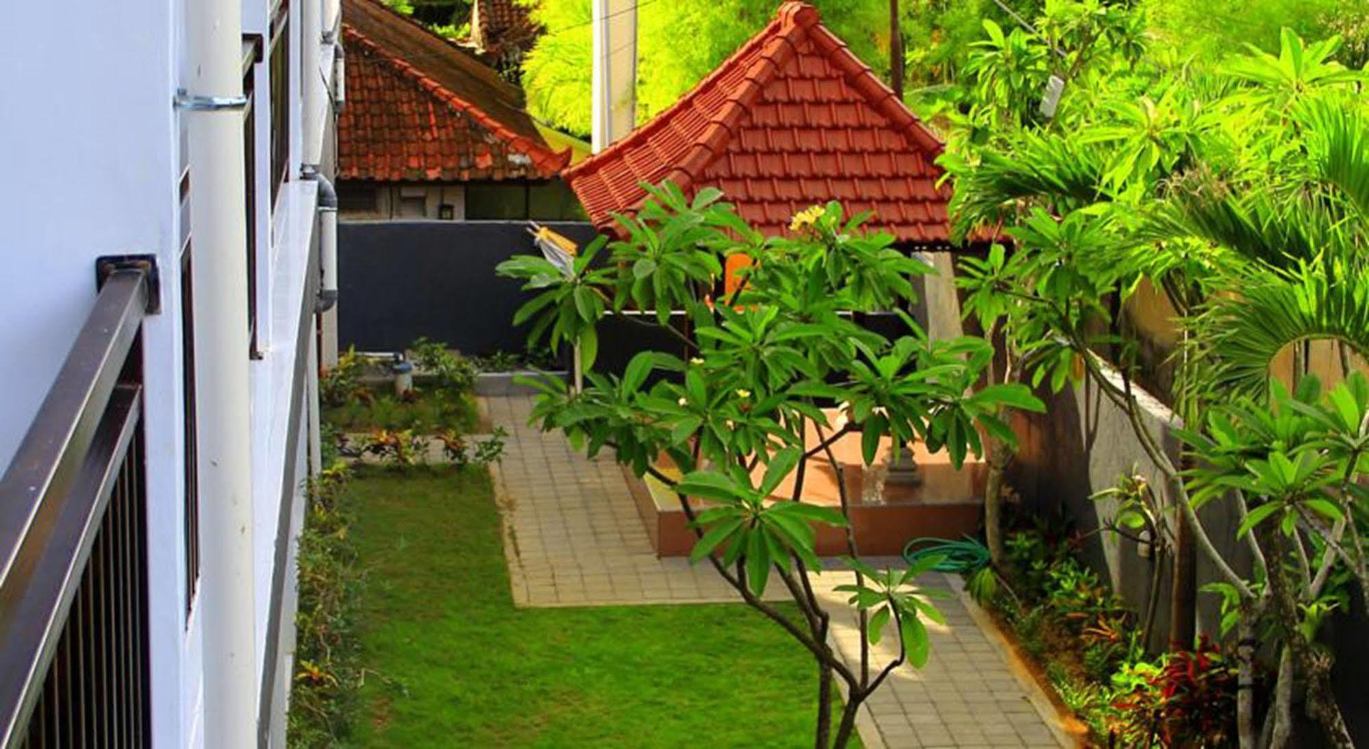 U House Seminyak Hotel Kerobokan Екстериор снимка